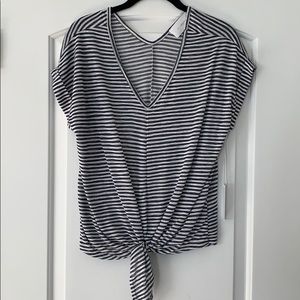 Tie front top, NWT